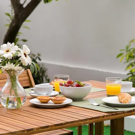 Lisbon's Eden_guest House